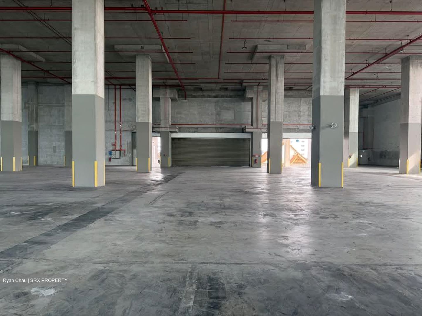 Ibm Place (D16), Warehouse #581726241